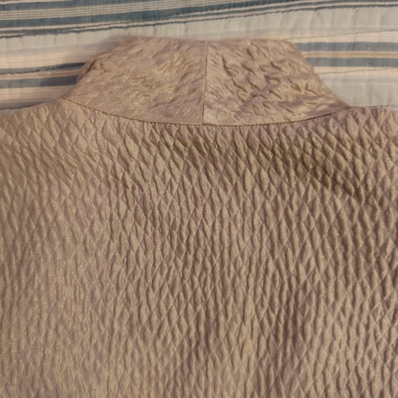 Eileen Fisher silk quilted champagne lightweight coat - Picture 5 of 10